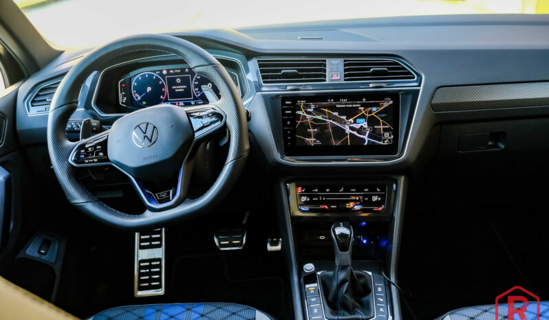 
								Volkswagen Tiguan R 320pk Pano IQ.Light 4Motion DSG full									