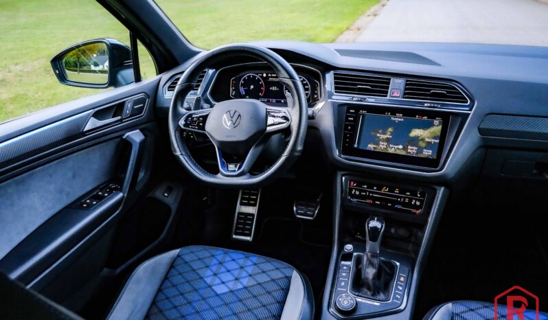 
								Volkswagen Tiguan R 320pk Lichte vracht HarmanKardon full									